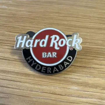 Hard Rock BAR HYDERABAD 로고 핀 배지