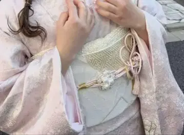 꽃 모티브 펄 오비 고정 띠