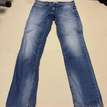 타미힐피거 스트레이트 데님 블루