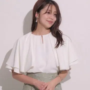 저스길리티 케이프 블라우스