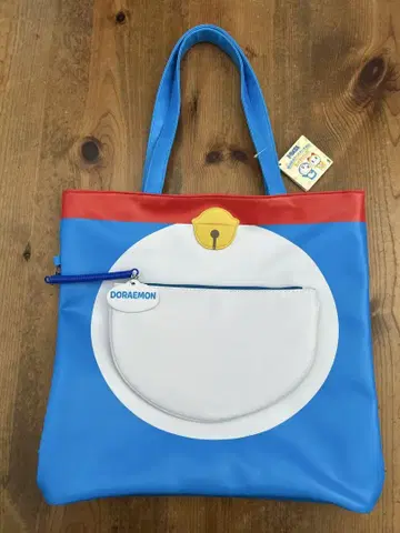 도라에몽 4차원 포켓 부착 토트백