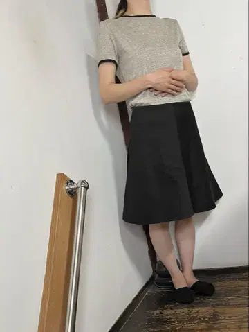commuun 블랙 플레어 스커트 미디 기장