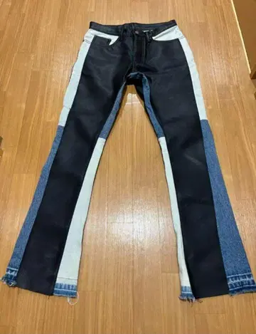mnml 가죽 데님 플레어 팬츠