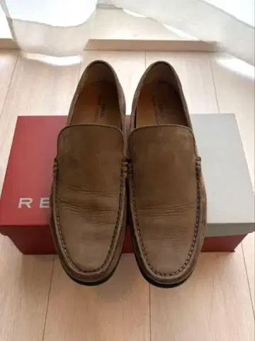 브라운 스웨이드 로퍼 27cm