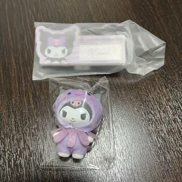 산리오 치비토모 시크릿 명찰 배지 쿠로미