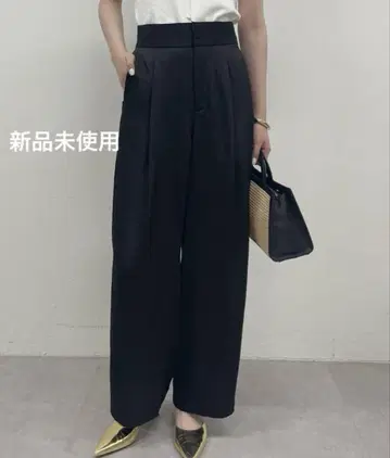 LOUNGEDRESS 와이드 벨트 새틴 팬츠