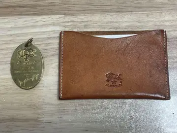 IL BISONTE (일비종떼) 천연 가죽 카드 케이스 & 놋쇠 참 포함