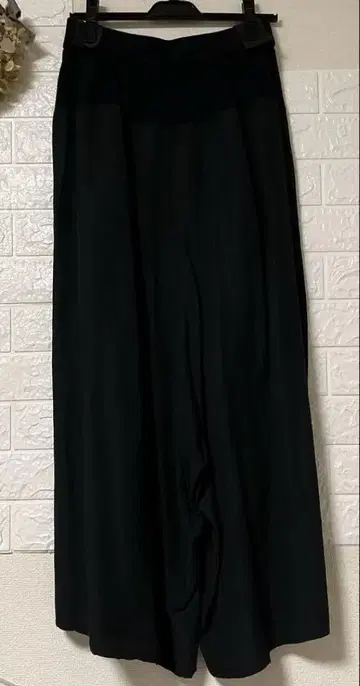 BEARDSLEY 니트 콤비 배기 개럴개런트