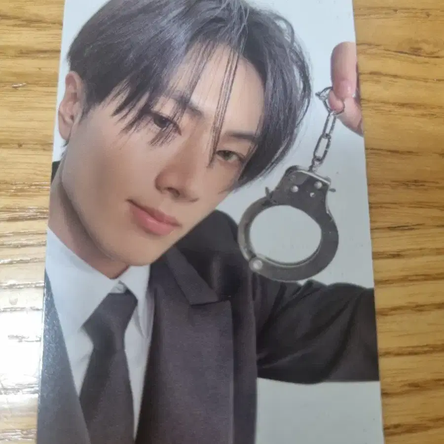 ENHYPEN | 엔하이픈 Option 3) Enhyphen Jay Target handcuff poca 3