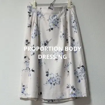 꽃무늬 플레어 스커트 PROPORTION BODY DRESSING