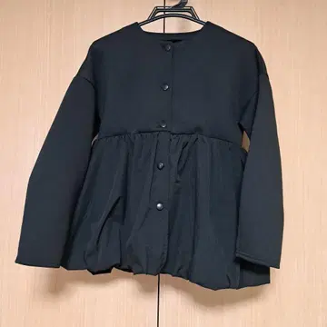 블랙 플레어 실루엣 자켓