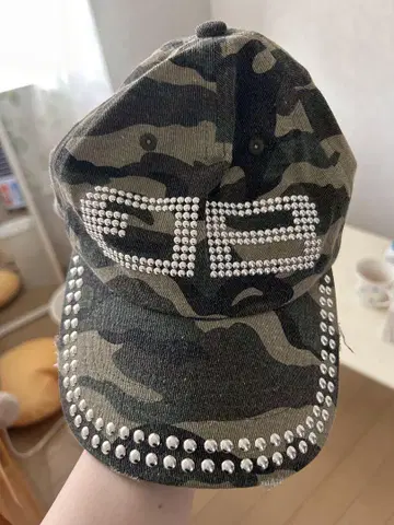 BEEDEN 캡의 카모 패턴