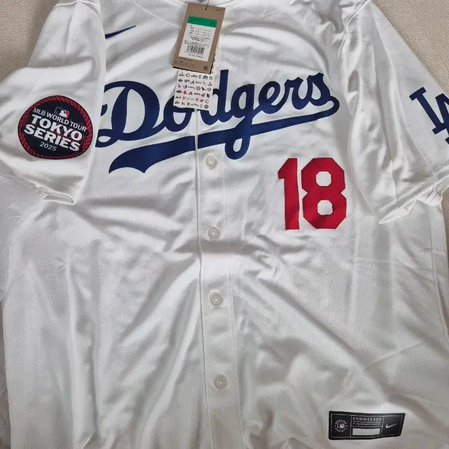 Nike GIANTS ユニフォーム SHIHO 44 Nike GIANTS ユニフォーム SHIHO 44 2024giants-sasaki-563x422.jpg