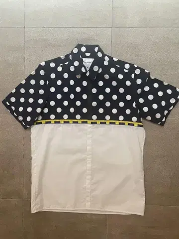 LAURENCEAIRLINE 도트 무늬 반팔 셔츠 M 로렌스 에어라인