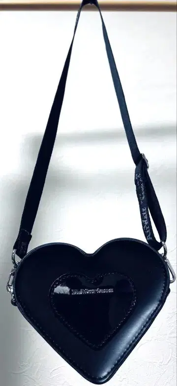 Dr.Martins 미니 하트 백(BLACK)