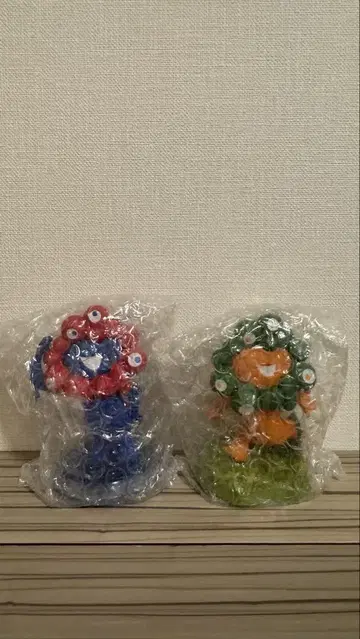 미야쿠미야쿠 만박 캐릭터 피규어 2종 세트
