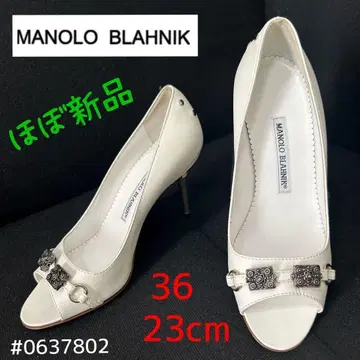 마놀로 블라닉 오픈토 펌프스 36 23cm