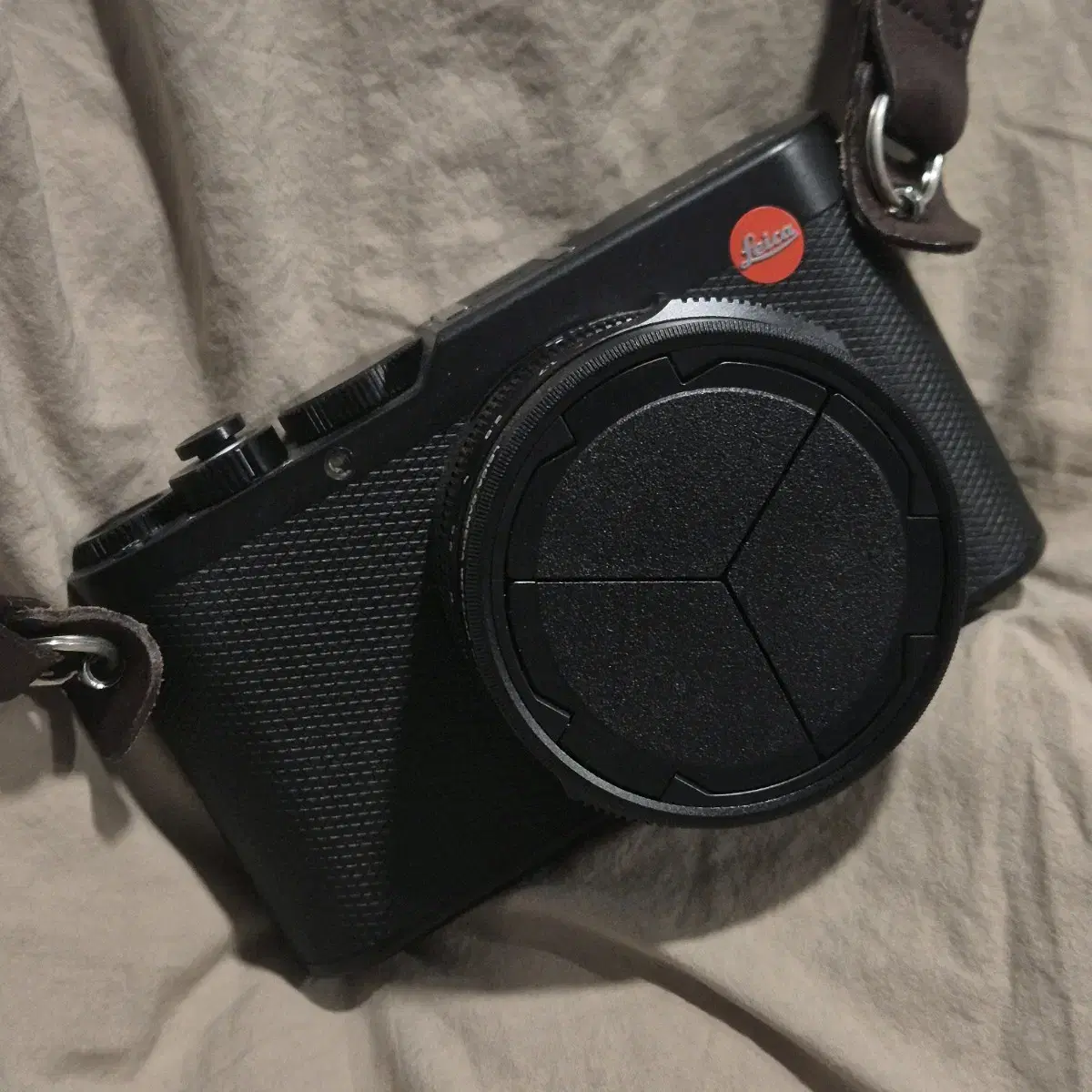 Leica D-Lux 8