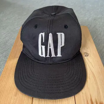 GAP 블랙 야구 모자