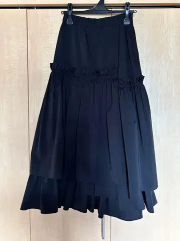 유나이티드 애로우즈 P 티어드 스커트 블랙 38