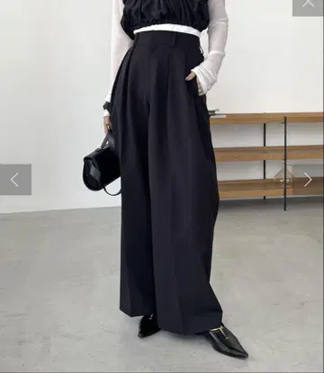 CAPRICIEUX LE'MAGE 2턱 와이드 팬츠
