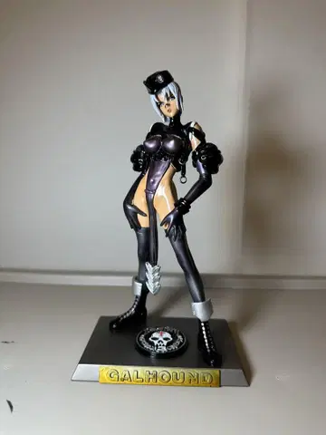 인트론 데포 GALHOUND PVC 동상