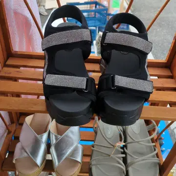 블랙 스포츠 샌들