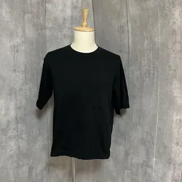 유니클로 U 오버 사이즈 크루넥 T 포켓 부착 심플 무지