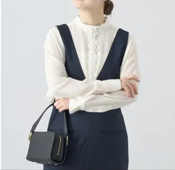 IENA 플라워 모티브 블라우스 새상품 내추럴