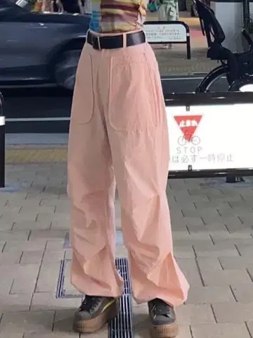 핑크 카고 팬츠