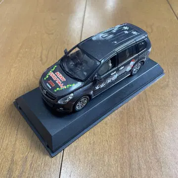 교쇼 1/43 MAZDA MPV 2009 크리스마스 에디션
