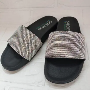 인기 컨디션 최상 SKECHERS 샌들 큐빅 라메 24