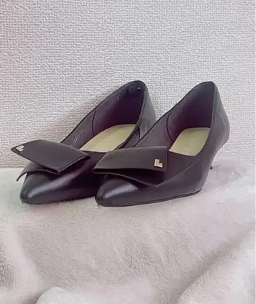 루타론 3.5cm 포인트 L 모티브 펌프스