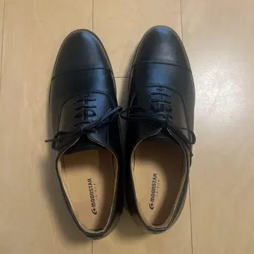 문스타 가죽 신발 27.5cm