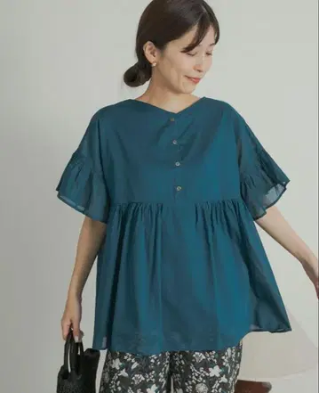 어반 리서치 도어스 코튼 보일 2WAY 절개 블라우스 블루 새상품