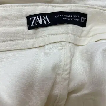 자라 화이트 팬츠 EUR 46
