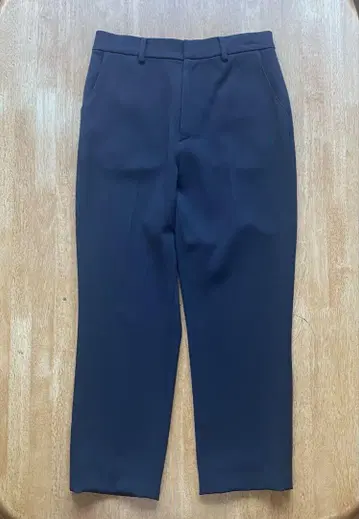 soeju 센터 프레스 팬츠 NAVY