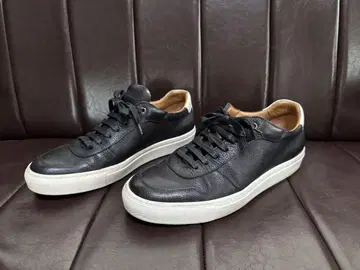 HUGO BOSS 휴고보스 가죽 스니커즈 43 (27.5-28cm)