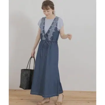 어반 리서치 써니 라벨 크로스 점퍼 스커트