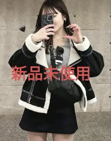 무스탕풍 숏코트 블랙/화이트