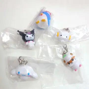 가챠 산리오 메지루시 액세서리 쿠로미 시나몬 턱시도 샘