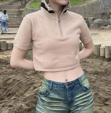 neith. 암 커버가 있는 상의