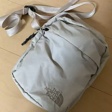 THE NORTH FACE 숄더백 베이지
