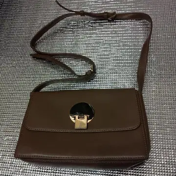 긴자 다이애나 천연 가죽 브라운 숄더백 플랩형