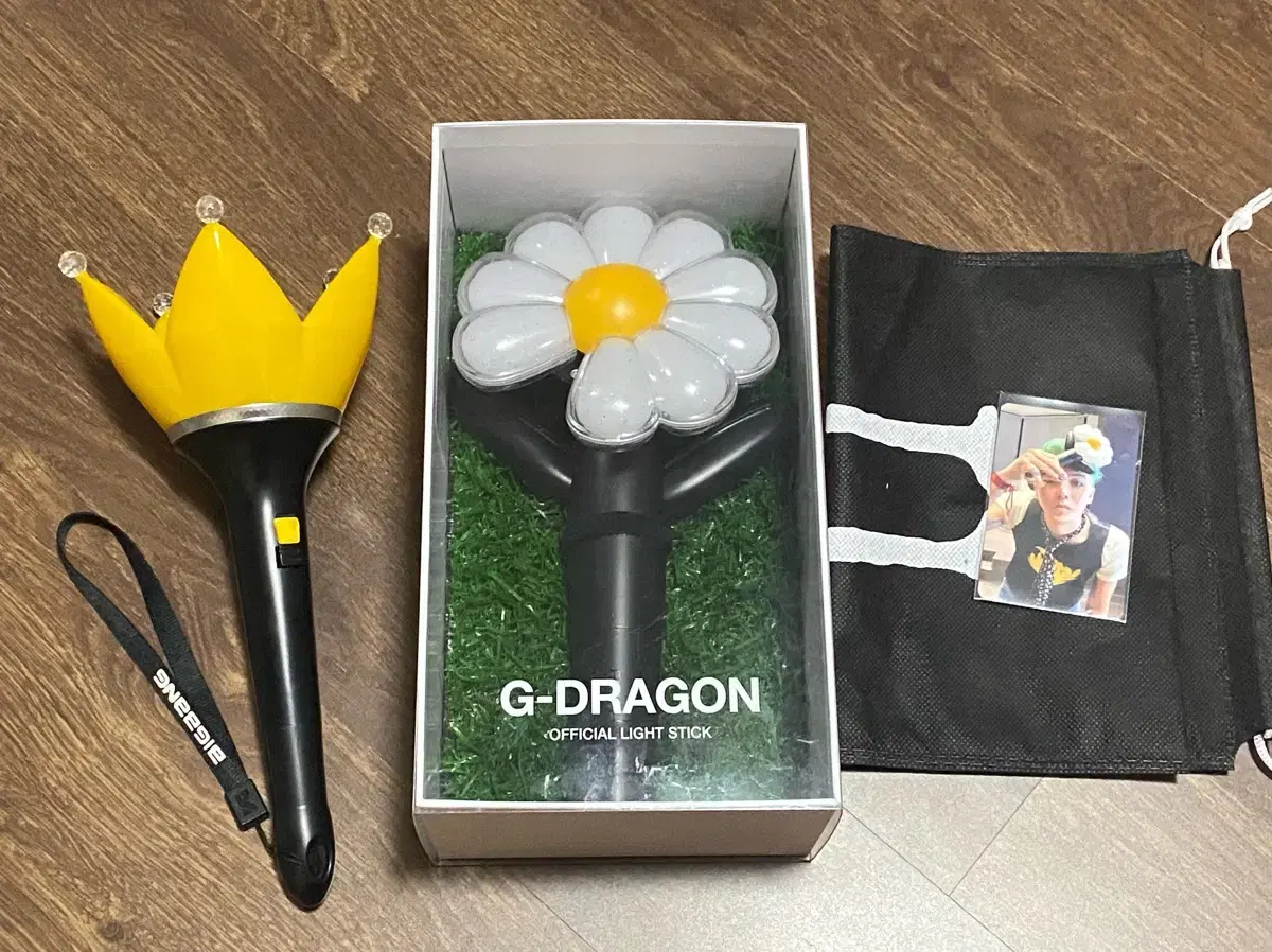 (Bulk) Big Bang lightstick Bangbong & G-dragon lightstick Daisybong GD