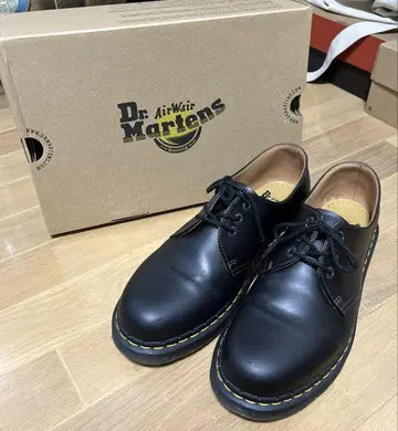 Dr.Martens ABRUZZO WP 완판템