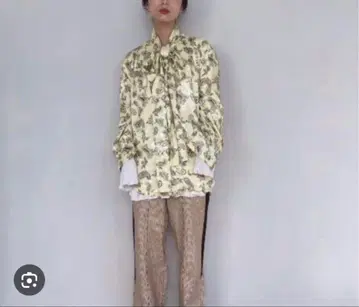 SANSeLF 페리 패턴 블라우스 sanw28
