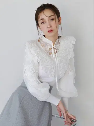 SNIDEL 레이스 칼라 니트 풀오버 아이보리