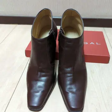 REGAL 브라운 가죽 부티