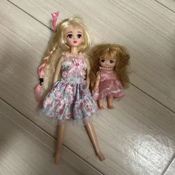 리카짱 인형과 미니 인형 세트